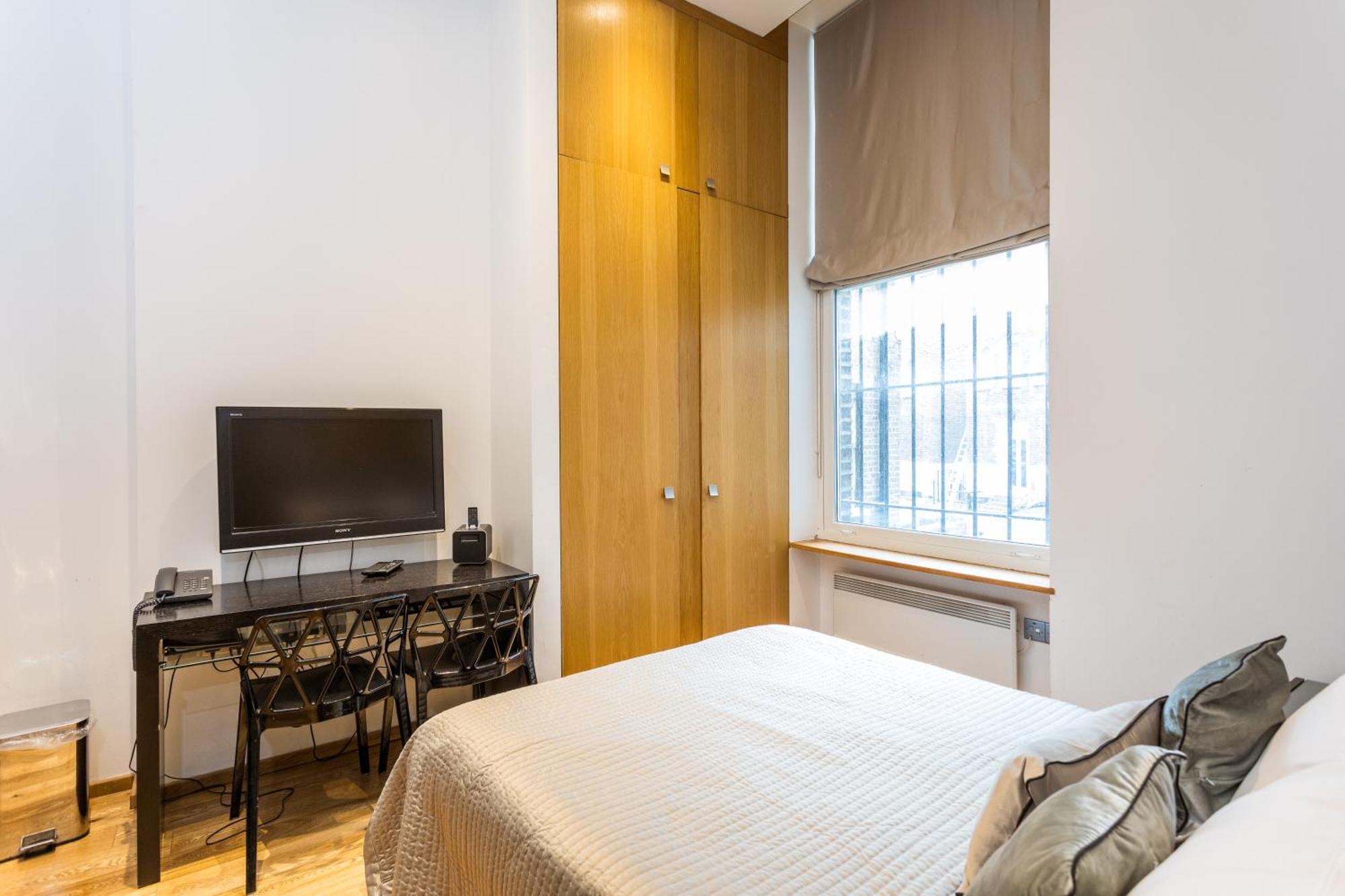 สเปซ อพาร์ท โฮเทล Aparthotel ลอนดอน ภายนอก รูปภาพ