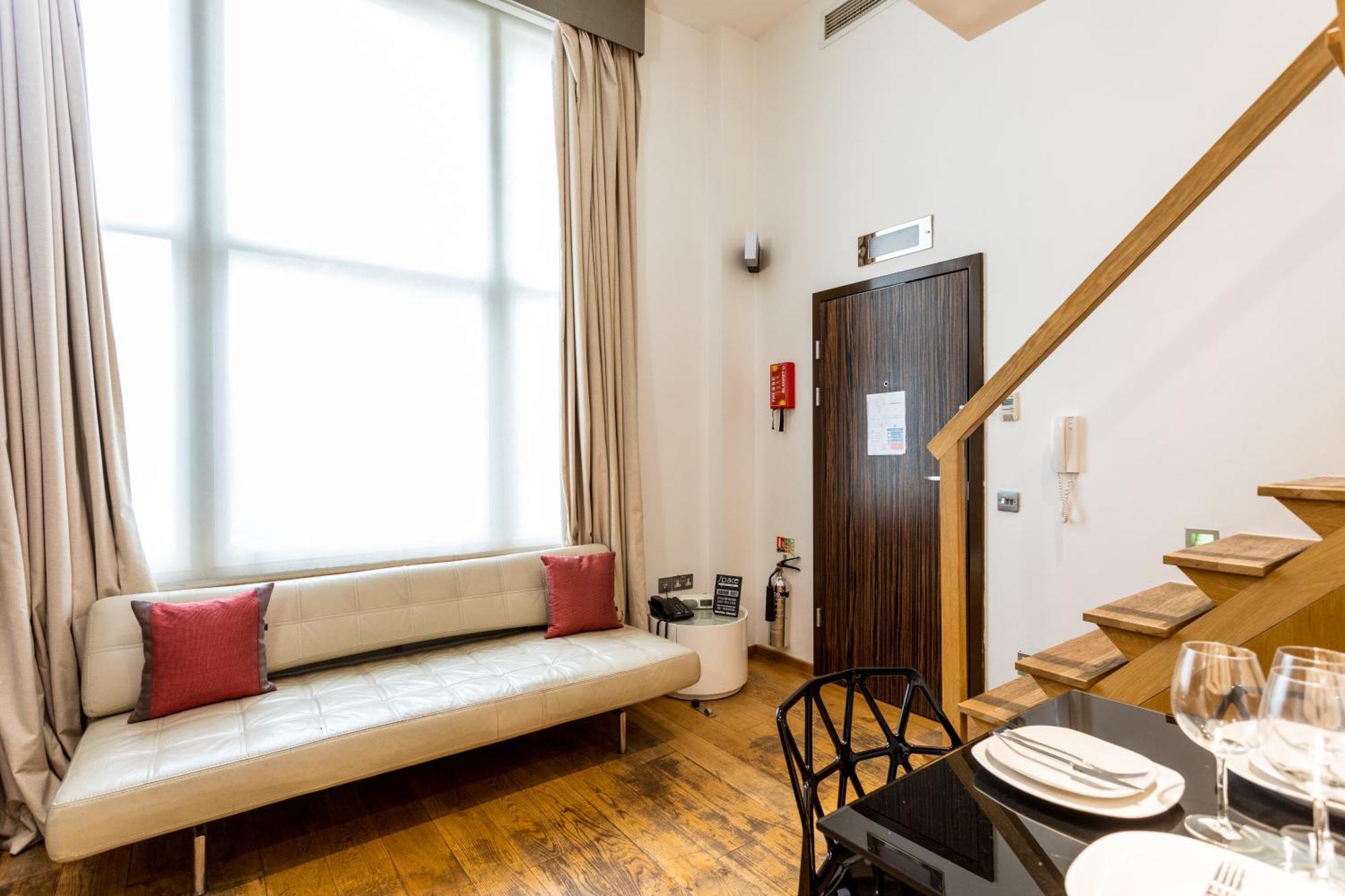 สเปซ อพาร์ท โฮเทล Aparthotel ลอนดอน ภายนอก รูปภาพ